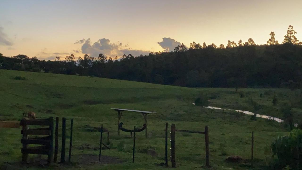 Sitio Metropole - Refugio Na Natureza Piraju Luaran gambar